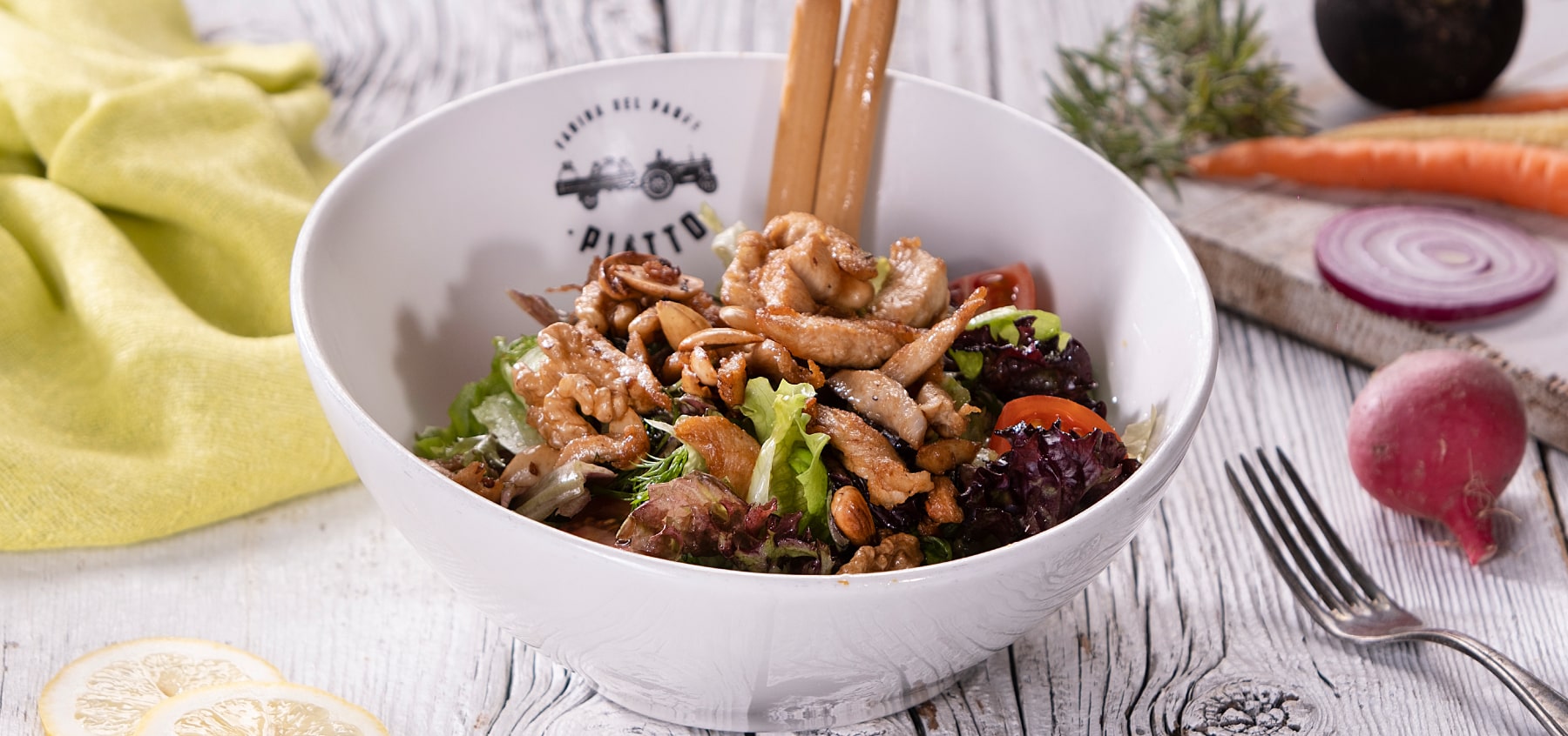 Bademli Tavuk Salata