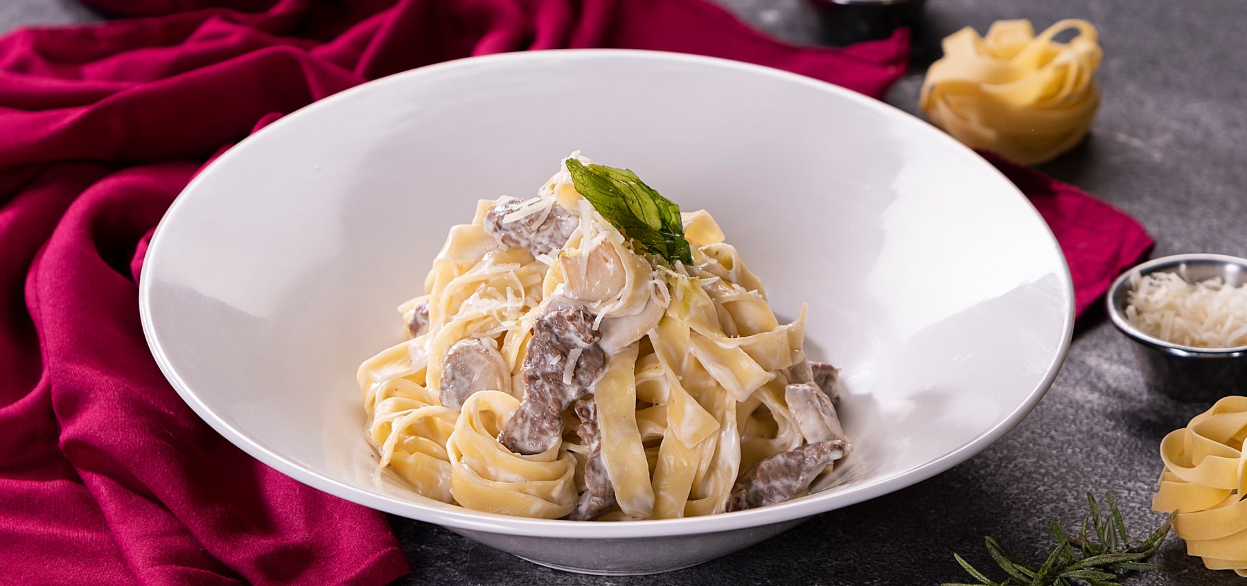 Biftekli Mantarlı Fettuccıne