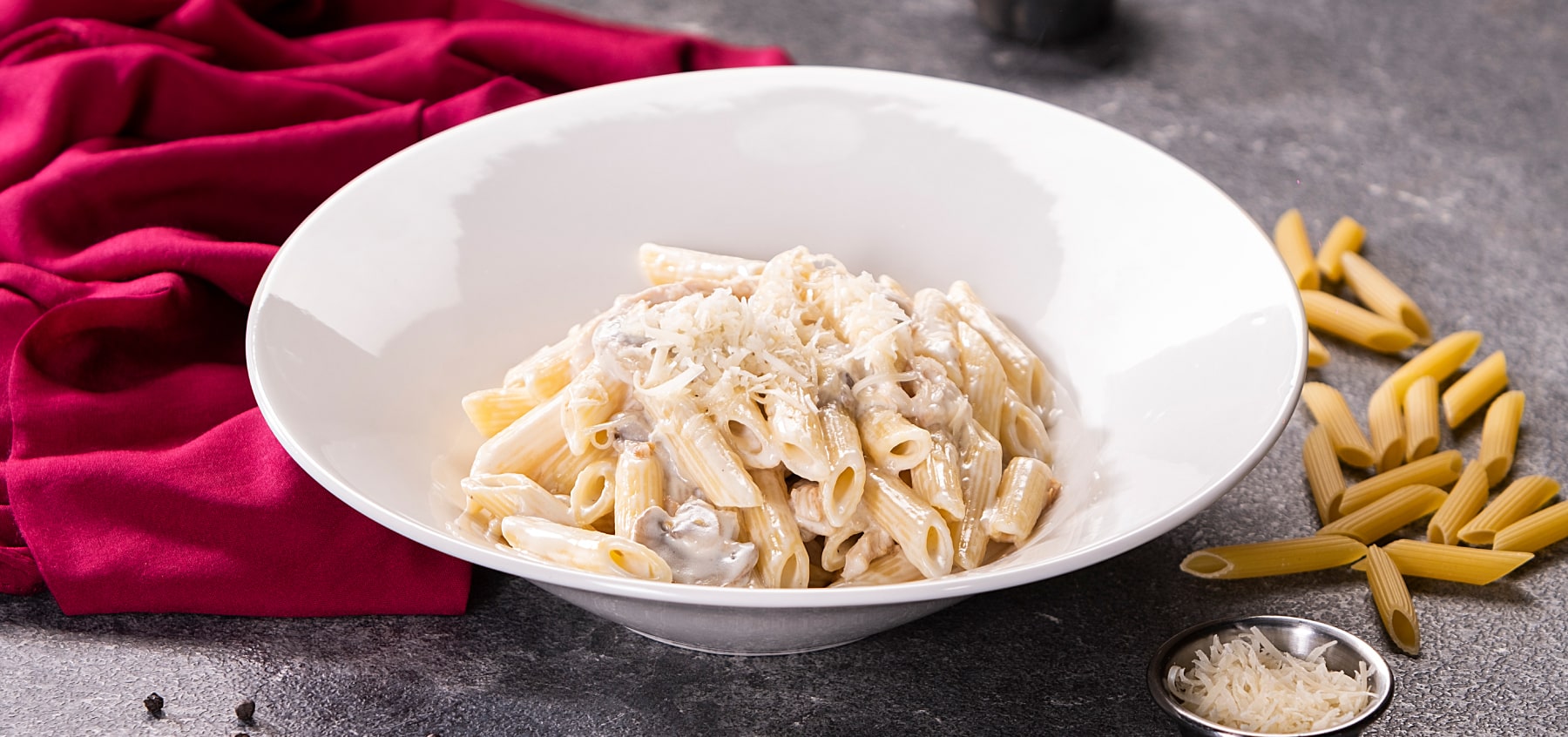 Tavuklu Penne Alfredo