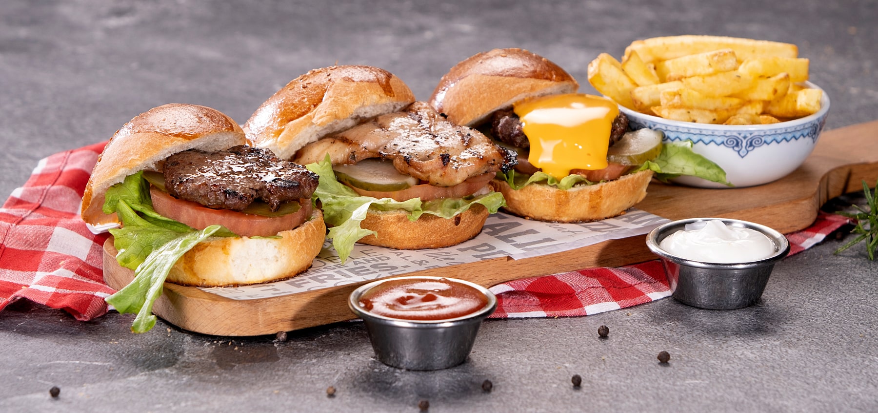 Trıo Burger